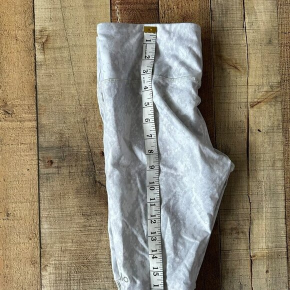 Alo yoga vapor python goddess ribbed legging in gray -S - Picture 6 of 10